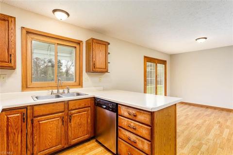 42635 Griswold Rd, Elyria, OH 44035 photo 10