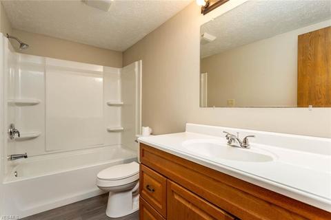42635 Griswold Rd, Elyria, OH 44035 photo 12