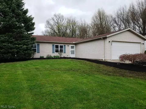 406 Sandpiper Ave, Elyria, OH 44035 photo 1