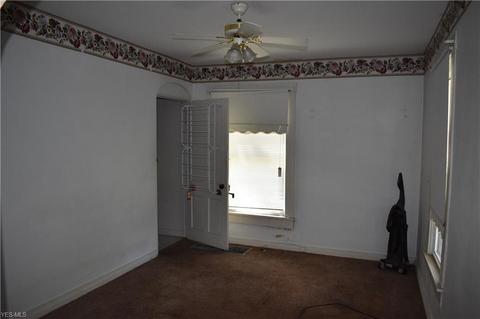 316 High St, Dresden, OH 43821 photo 5
