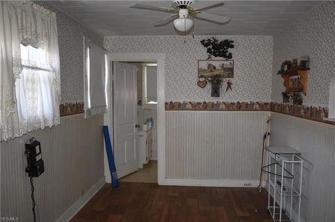 316 High St, Dresden, OH 43821 photo 6