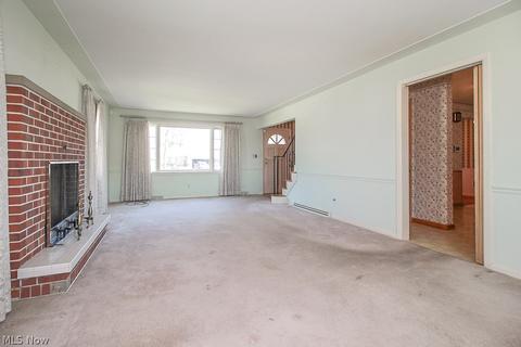 4116 Edgewood Dr, Lorain, OH 44053 photo 4