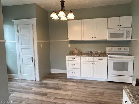 941 E Main St, Coshocton, OH 43812 photo 19