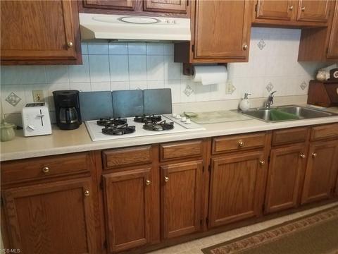 2151 E 40th St, Lorain, OH 44055 photo 6