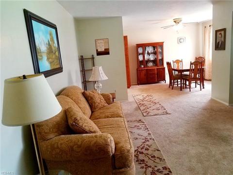 2151 E 40th St, Lorain, OH 44055 photo 9