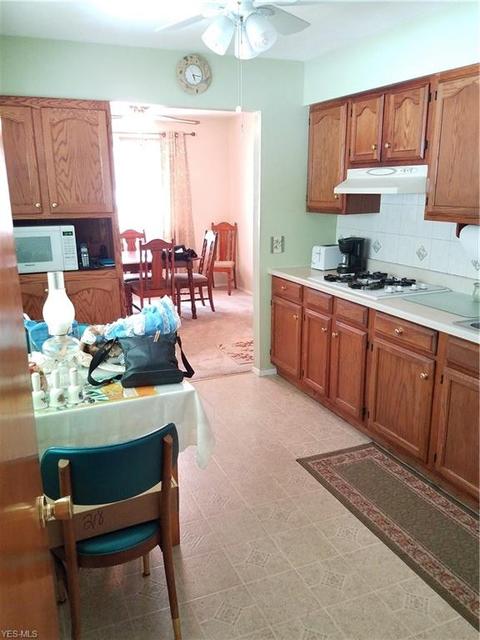 2151 E 40th St, Lorain, OH 44055 photo 5