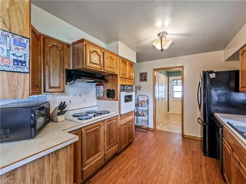 711 Sandy Ave, Massillon, OH 44646 photo 8