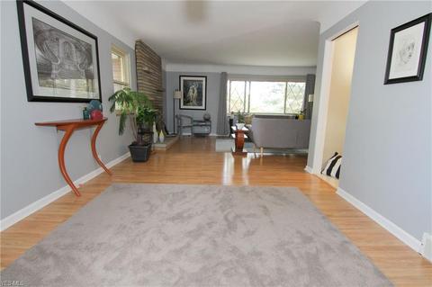 5785 Brookside Rd, Independence, OH 44131 photo 10