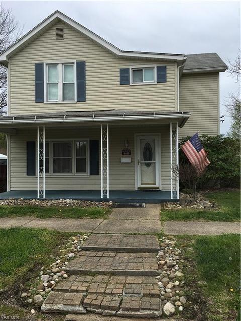 329 High St, Barnesville, OH 43713 photo 2