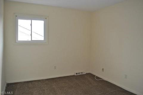 3903 Pershing Ave, Parma, OH 44134 photo 8