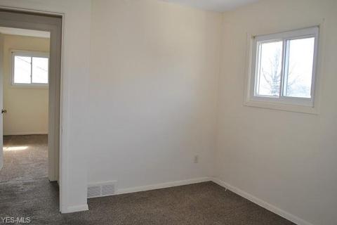 3903 Pershing Ave, Parma, OH 44134 photo 11