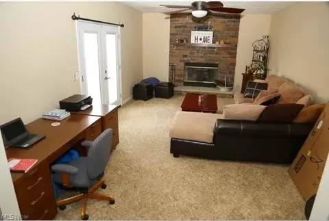 5909 Oak Point Rd, Lorain, OH 44053 photo 7