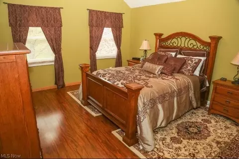 5909 Oak Point Rd, Lorain, OH 44053 photo 8