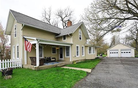 209 W Main St, Lagrange, OH 44050 photo 1