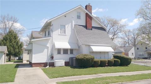 703 E 4th St, Dover, OH 44622 photo 3