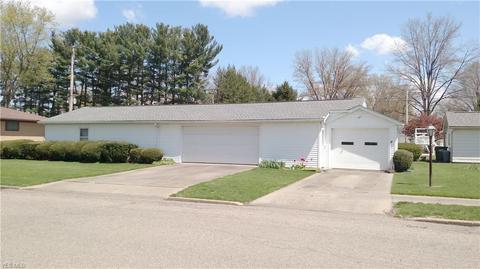 703 E 4th St, Dover, OH 44622 photo 4