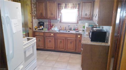 703 E 4th St, Dover, OH 44622 photo 22
