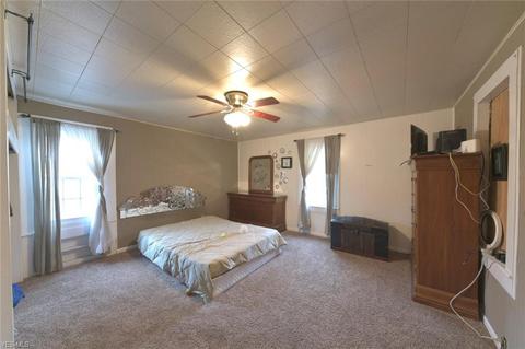 74 Herman St, Struthers, OH 44471 photo 10