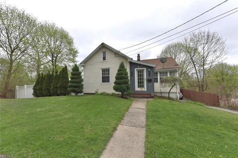 74 Herman St, Struthers, OH 44471 photo 1