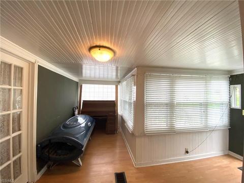 74 Herman St, Struthers, OH 44471 photo 9