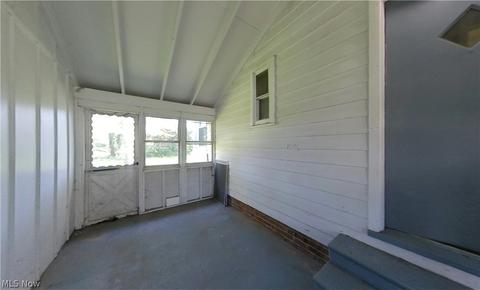 32819 Baldwin Rd, Solon, OH 44139 photo 9