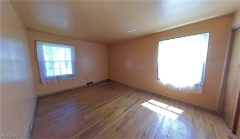 32819 Baldwin Rd, Solon, OH 44139 photo 7