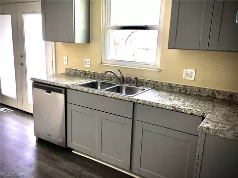 2925 E Celeste View Dr, Stow, OH 44224 photo 9