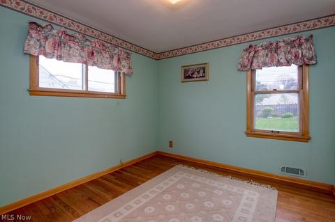 2393 E 290th St, Wickliffe, OH 44092 photo 11