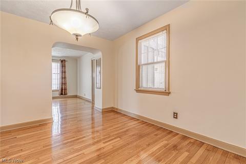 541 E 266 St, Euclid, OH 44132 photo 5