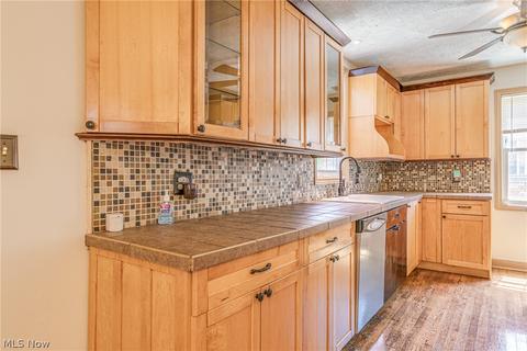 541 E 266 St, Euclid, OH 44132 photo 9