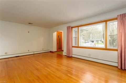 6356 Murray Ridge Rd, Elyria, OH 44035 photo 4