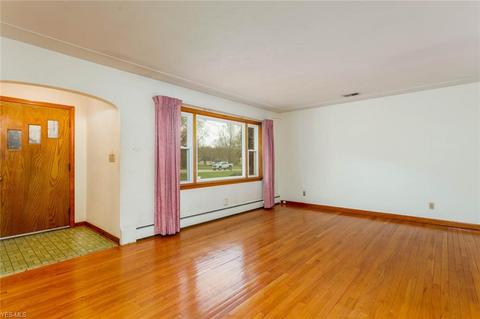 6356 Murray Ridge Rd, Elyria, OH 44035 photo 3