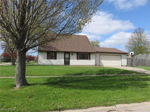 484 Carol Ln, Elyria, OH 44035 photo 17