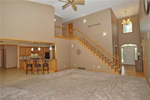 685 Deep Woods Dr, Aurora, OH 44202 photo 8