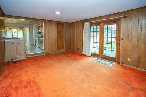 1663 David Ave, Parma, OH 44134 photo 15