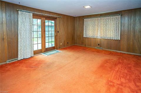 1663 David Ave, Parma, OH 44134 photo 16