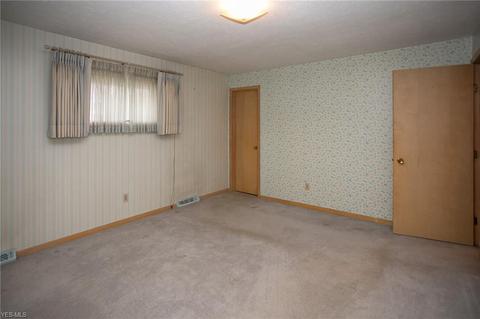 1663 David Ave, Parma, OH 44134 photo 27