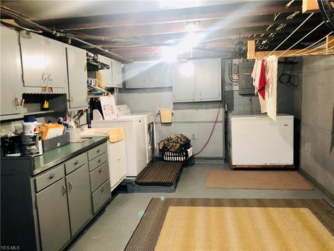 409 E Line St, Minerva, OH 44657 photo 17