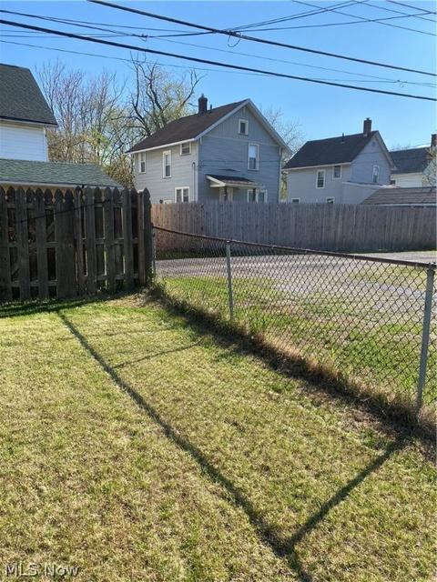 1632 E 47th St, Ashtabula, OH 44004 photo 32