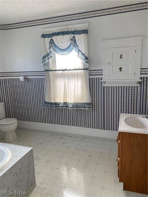 1632 E 47th St, Ashtabula, OH 44004 photo 23