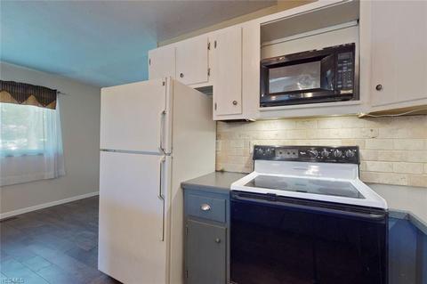 445 Laurel Dr, Berea, OH 44017 photo 7