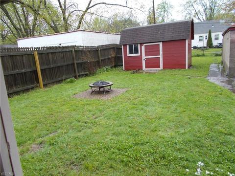 623 Cambridge Ave, Elyria, OH 44035 photo 7