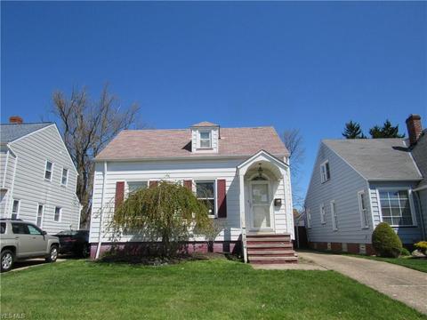 7614 Ackley Rd, Parma, OH 44129 photo 2