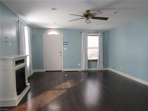 7614 Ackley Rd, Parma, OH 44129 photo 5