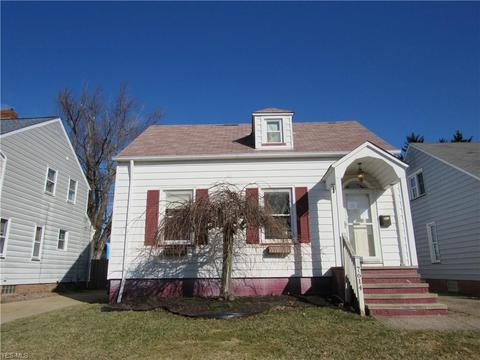 7614 Ackley Rd, Parma, OH 44129 photo 1