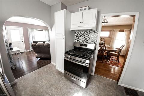 419 Oxford Ave, Elyria, OH 44035 photo 11