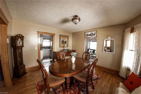 419 Oxford Ave, Elyria, OH 44035 photo 9