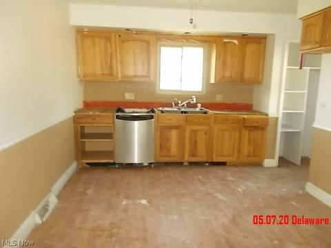 849 Delaware Ave, Elyria, OH 44035 photo 7