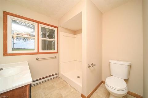 5843 Hyde Rd, Windsor, OH 44099 photo 16