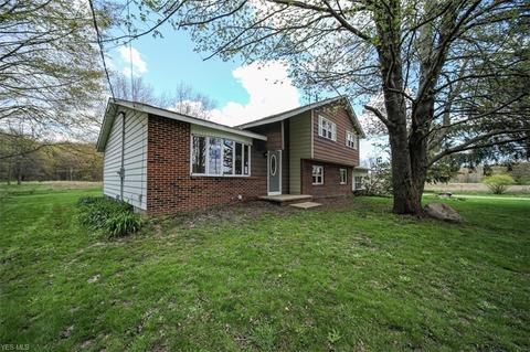 5843 Hyde Rd, Windsor, OH 44099 photo 1
